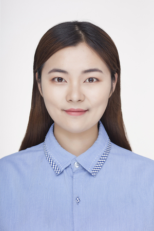 黄娅_压缩.jpg