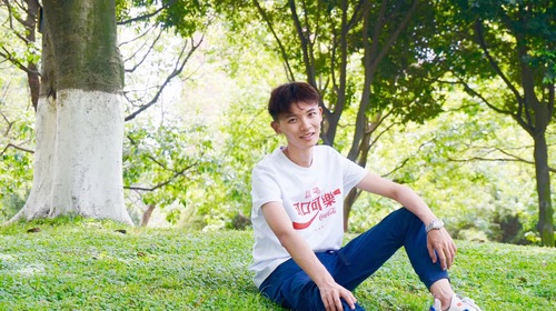 詹晨浩.jpg